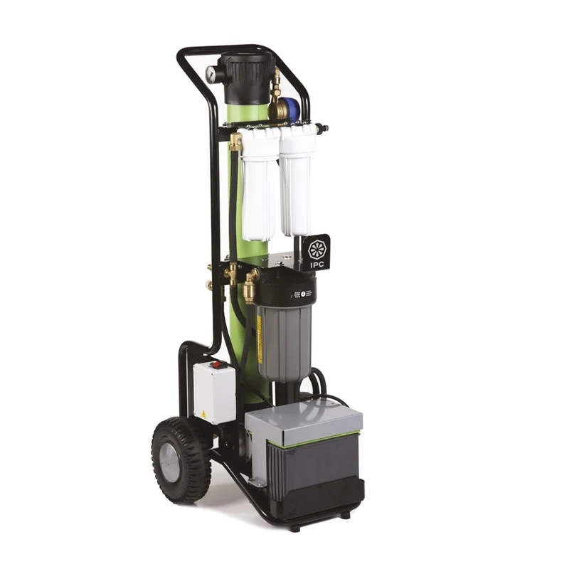 Sistema di pulizia vetri ad acqua pura Highpure HPB IPC Worldwide