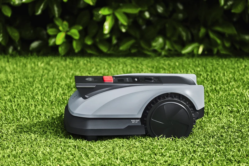 Ecovacs GOAT O600 RTK Robotic Lawn Mower