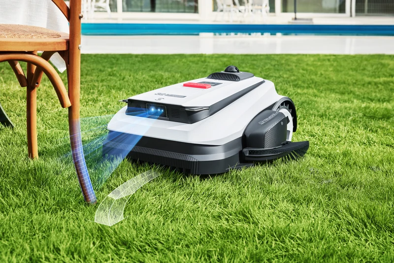 Ecovacs GOAT A2000 LiDAR Pro Robotic Lawn Mower