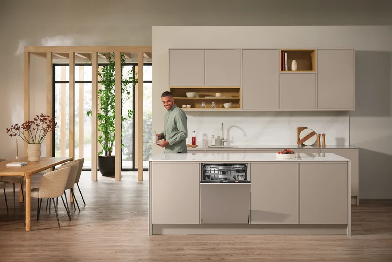 Miele AutoDos Obsidian Black Fascia Fully Integrated XXL Dishwasher