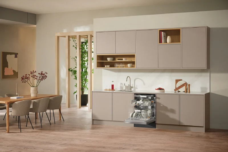 Miele 60cm Built-Under Dishwasher with QuickPowerWash and AutoOpen Drying CleanSteel