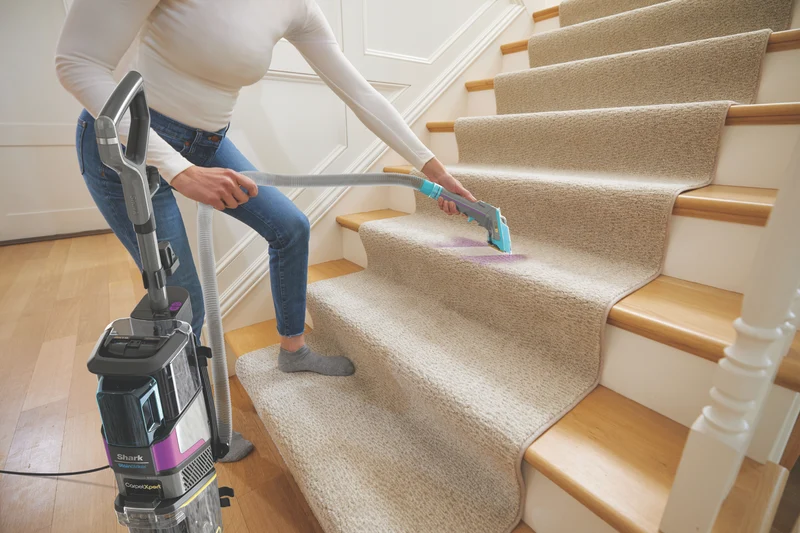 Shark CarpetXpert HairPro Pet with StainStriker