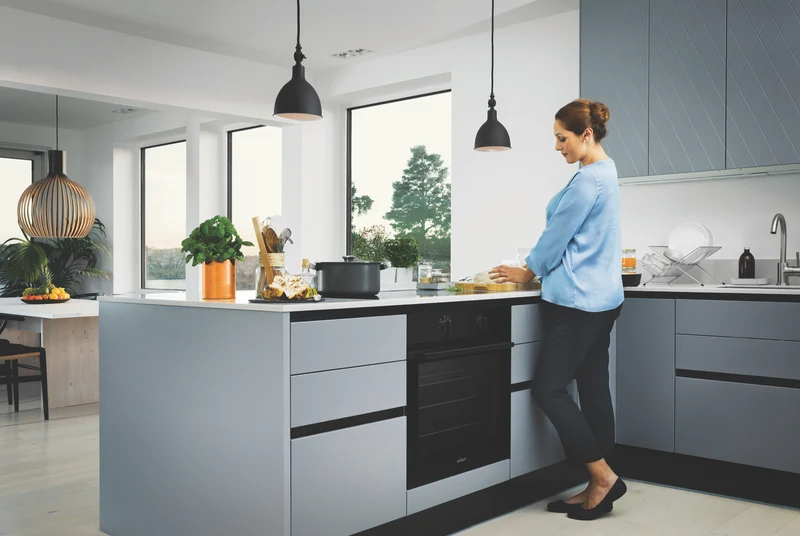Chef 60cm Electric Oven, Dark Stainless, 10amp Plug