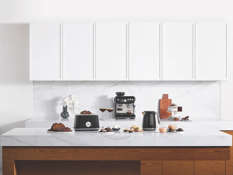 Breville Luxe Black Truffle Kettle
