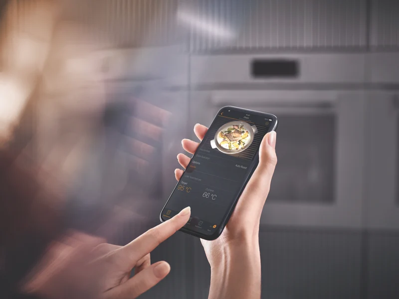 Miele 60cm Handleless Pyrolytic Oven with Moisture Plus and FoodView Integrated Camera Obsidian Black