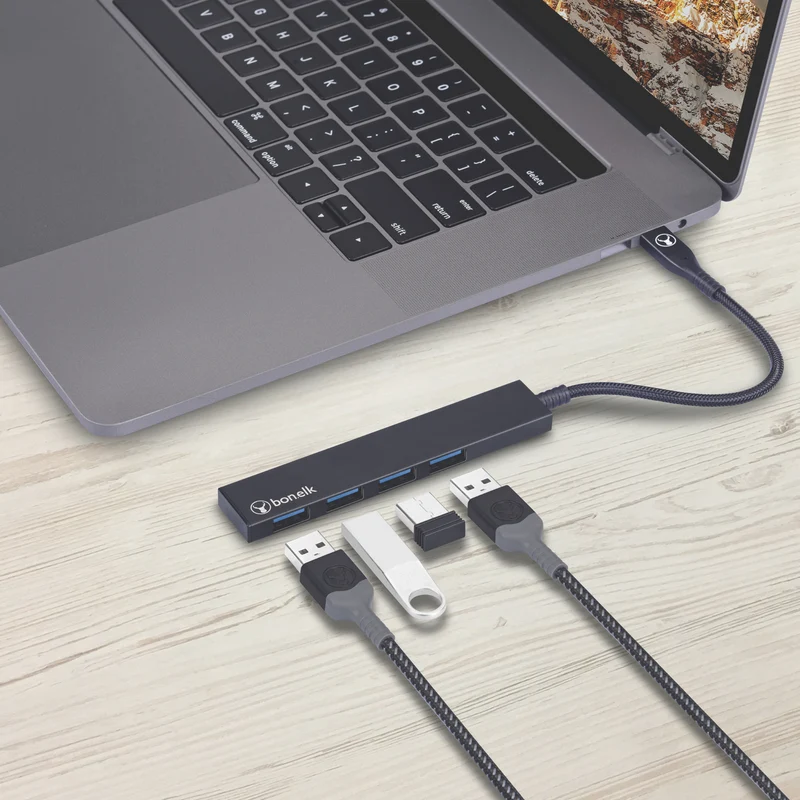 Bonelk Long-Life USB-C 4 Port USB Hub (Black)