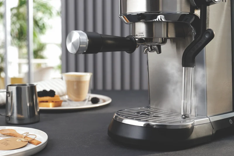 DeLonghi Dedica Maestro Plus Coffee Machine