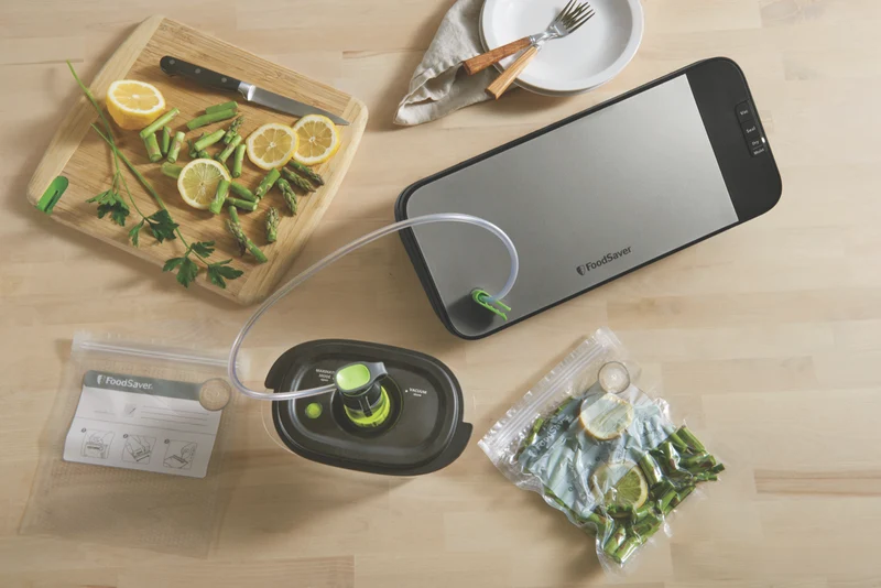 FoodSaver Cut and Seal Vacuum Sealer