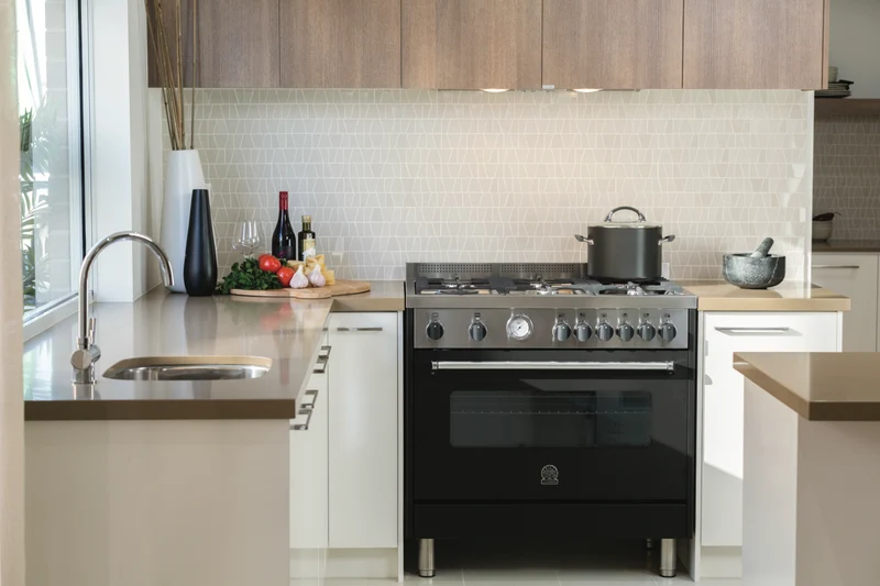 La Germania Americana 90cm Gas Upright Cooker - Black