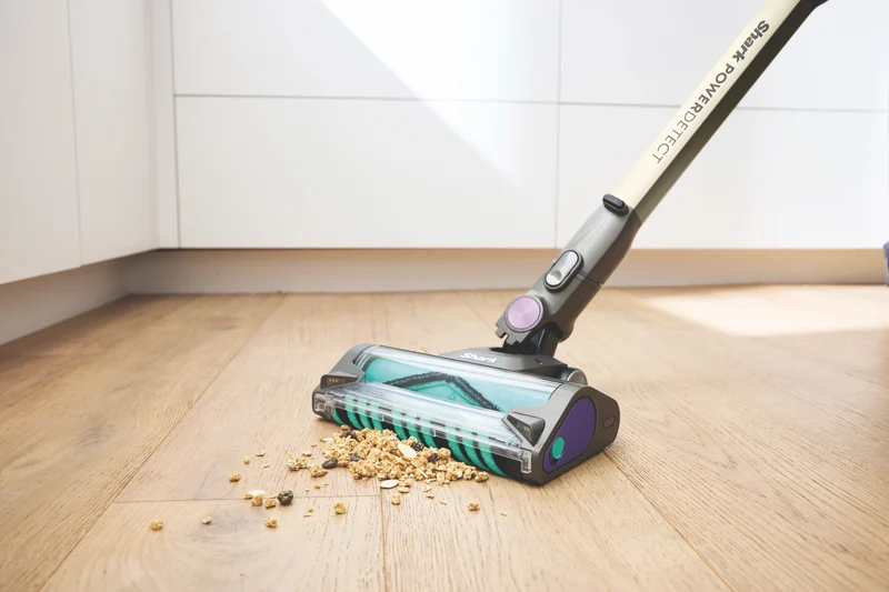 Shark Cordless PowerDetect Clean & Empty System