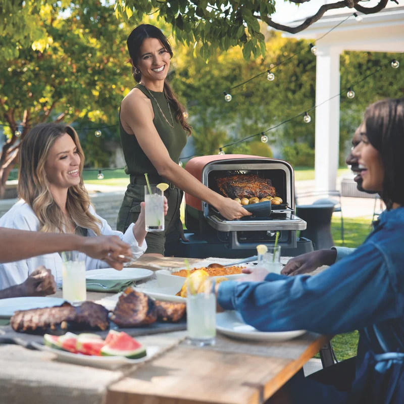 Ninja Woodfire Outdoor Oven Red