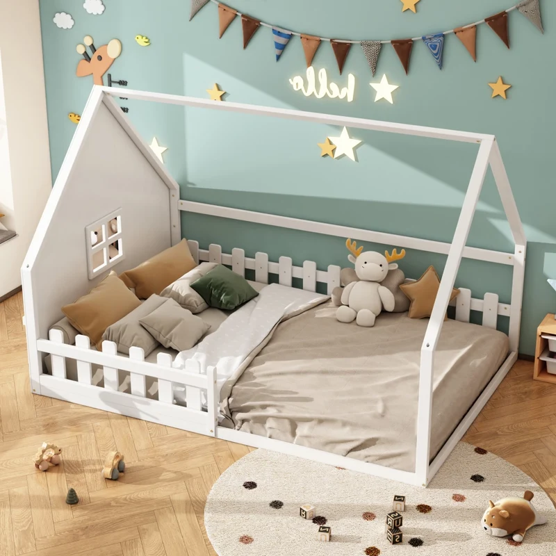 Letto casetta per bambini 140x200 cm in pino e MDF; bianco; con sponda protettiva