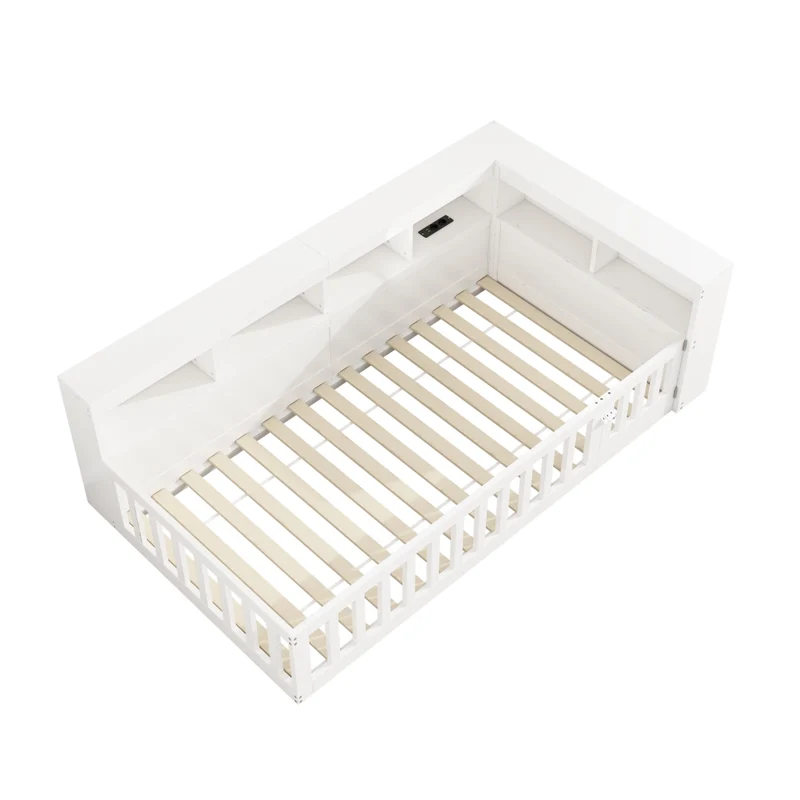 Letto singolo 90x200 cm con rete a doghe; vano portaoggetti; prese elettriche e USB; bianco