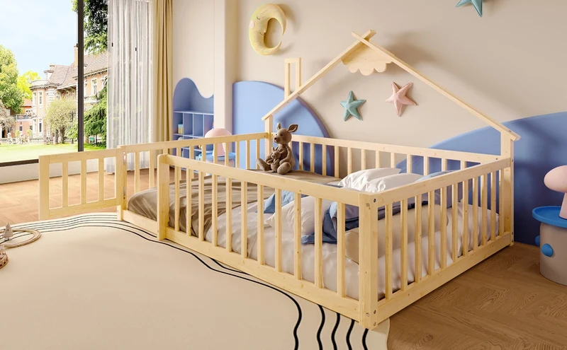 Letto casetta per bambini 90x190 cm in legno di pino; con sponda di sicurezza; naturale