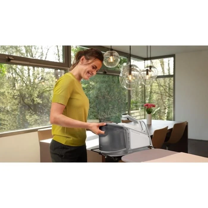 Generatore di vapore Braun IS7262 CARESTYLE 7 PRO - Potenza 2700 W - VACORE COSTANTE 150 g/min - Termostato automatico